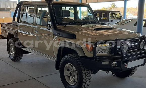 Buy Used Toyota Land Cruiser Beige Car in Lusaka in Zambia Buy Used Toyota Land Cruiser Beige Car in Lusaka in Zambia