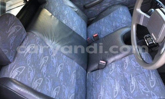 Nunua Ilio tumika Toyota Hilux Nyeupe Gari ndani ya Livingstone nchini Zambia Nunua Ilio tumika Toyota Hilux Nyeupe Gari ndani ya Livingstone nchini Zambia