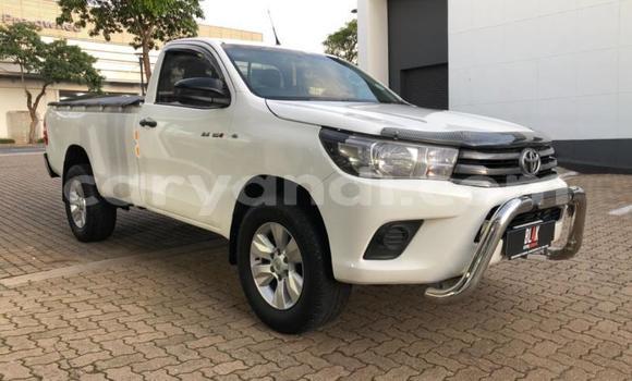 Buy Used Toyota Hilux White Car in Livingstone in Zambia Buy Used Toyota Hilux White Car in Livingstone in Zambia