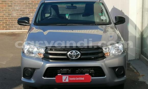 Nunua Ilio tumika Toyota Hilux Fedha Gari ndani ya Livingstone nchini Zambia Nunua Ilio tumika Toyota Hilux Fedha Gari ndani ya Livingstone nchini Zambia