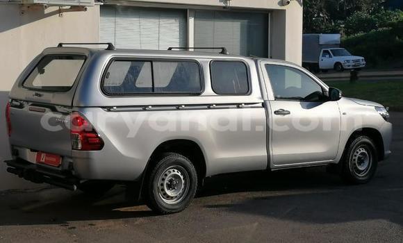 Nunua Ilio tumika Toyota Hilux Fedha Gari ndani ya Livingstone nchini Zambia Nunua Ilio tumika Toyota Hilux Fedha Gari ndani ya Livingstone nchini Zambia