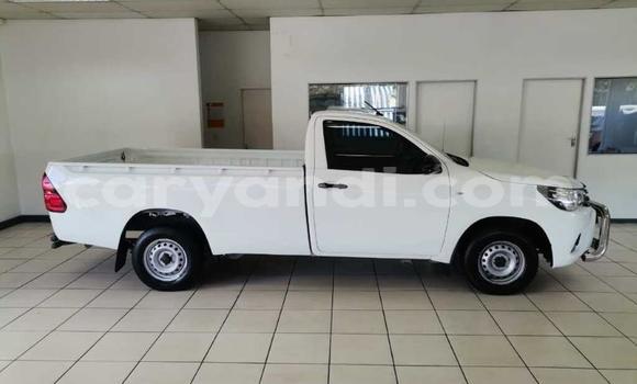 Buy Used Toyota Hilux White Car in Livingstone in Zambia Buy Used Toyota Hilux White Car in Livingstone in Zambia