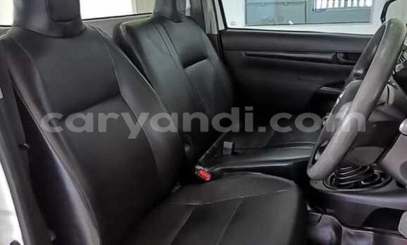 Buy Used Toyota Hilux White Car in Livingstone in Zambia Buy Used Toyota Hilux White Car in Livingstone in Zambia