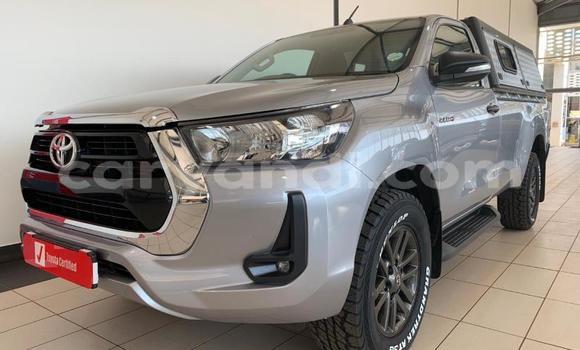 Acheter Occasion Voiture Toyota Hilux Gris à Livingstone, Zambie Acheter Occasion Voiture Toyota Hilux Gris à Livingstone, Zambie