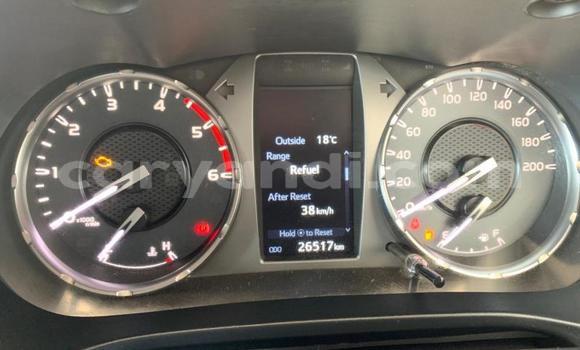 Acheter Occasion Voiture Toyota Hilux Gris à Livingstone, Zambie Acheter Occasion Voiture Toyota Hilux Gris à Livingstone, Zambie