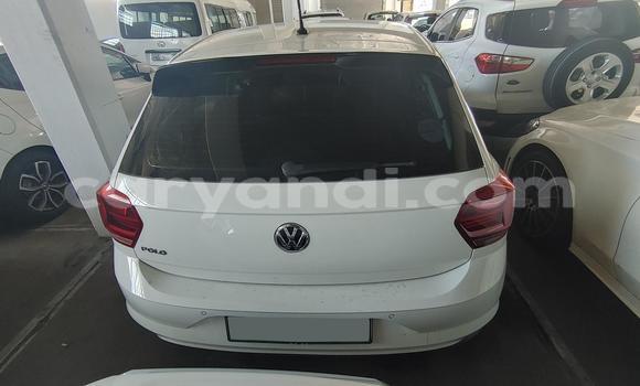Acheter Occasion Voiture Volkswagen Polo Blanc à Lusaka, Zambie Acheter Occasion Voiture Volkswagen Polo Blanc à Lusaka, Zambie