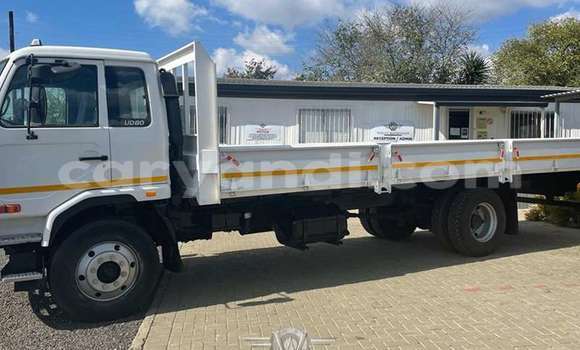 Buy Used DAF CF White Truck in Chilanga in Lusaka Buy Used DAF CF White Truck in Chilanga in Lusaka