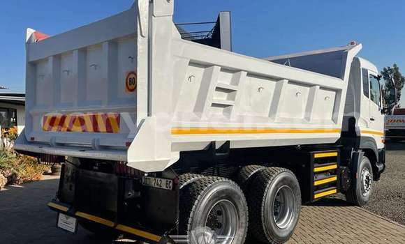 Buy Used DAF CF White Truck in Chilanga in Lusaka