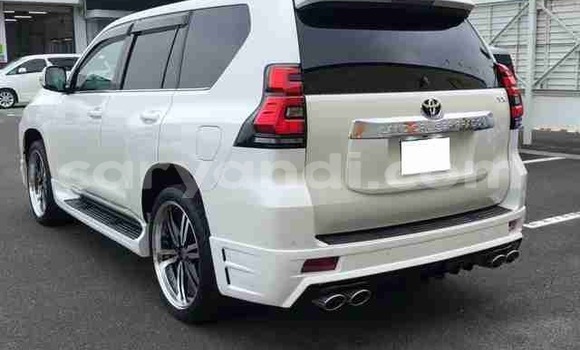 Buy Used Toyota Land Cruiser Prado White Car in Lusaka in Zambia Buy Used Toyota Land Cruiser Prado White Car in Lusaka in Zambia