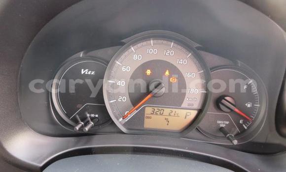 Acheter Occasion Voiture Toyota Vitz Blanc à Kabwe, Zambie Acheter Occasion Voiture Toyota Vitz Blanc à Kabwe, Zambie