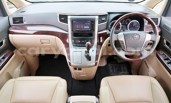 Nunua Ilio tumika Toyota Alphard Nyeusi Gari ndani ya Lusaka nchini Zambia Nunua Ilio tumika Toyota Alphard Nyeusi Gari ndani ya Lusaka nchini Zambia