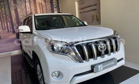Acheter Occasion Voiture Toyota Prado Blanc à Lusaka, Zambie Acheter Occasion Voiture Toyota Prado Blanc à Lusaka, Zambie
