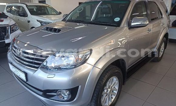 Buy Used Toyota Fortuner Silver Car in Lusaka in Zambia