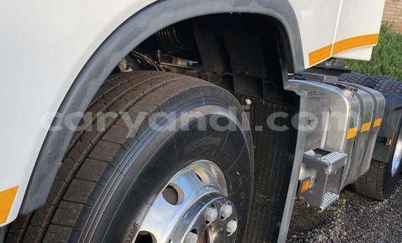 Acheter Occasion Utilitaire Volvo FL Blanc à Lusaka, Zambie Acheter Occasion Utilitaire Volvo FL Blanc à Lusaka, Zambie