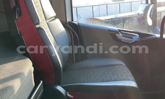 Acheter Occasion Utilitaire Volvo FL Blanc à Lusaka, Zambie Acheter Occasion Utilitaire Volvo FL Blanc à Lusaka, Zambie