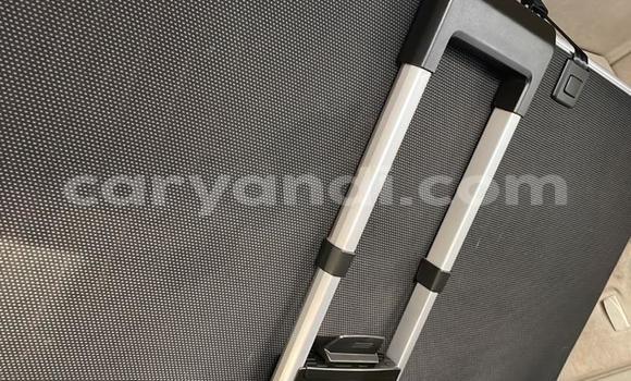 Acheter Occasion Utilitaire Volvo FL Blanc à Lusaka, Zambie Acheter Occasion Utilitaire Volvo FL Blanc à Lusaka, Zambie