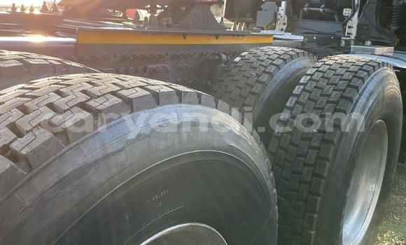 Acheter Occasion Utilitaire Volvo FL Blanc à Lusaka, Zambie Acheter Occasion Utilitaire Volvo FL Blanc à Lusaka, Zambie