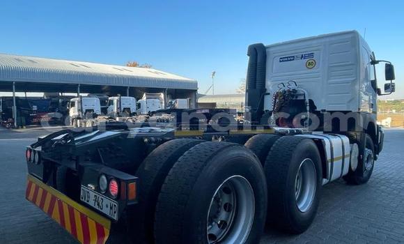 Acheter Occasion Utilitaire Volvo F4 Blanc à Lusaka, Zambie Acheter Occasion Utilitaire Volvo F4 Blanc à Lusaka, Zambie