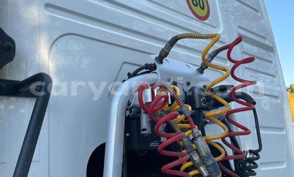 Acheter Occasion Utilitaire Volvo F4 Blanc à Lusaka, Zambie Acheter Occasion Utilitaire Volvo F4 Blanc à Lusaka, Zambie