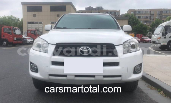 Acheter Occasion Voiture Toyota RAV4 Blanc à Kabwe, Zambie Acheter Occasion Voiture Toyota RAV4 Blanc à Kabwe, Zambie