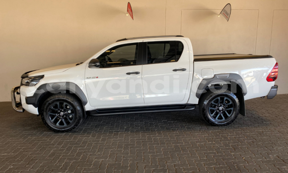 Buy Used Toyota Hilux White Car in Lusaka in Zambia Buy Used Toyota Hilux White Car in Lusaka in Zambia