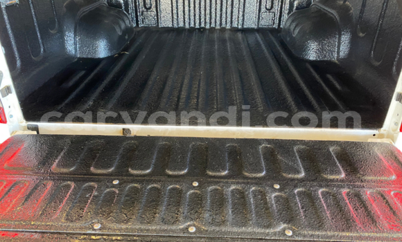 Buy Used Toyota Hilux White Car in Lusaka in Zambia Buy Used Toyota Hilux White Car in Lusaka in Zambia