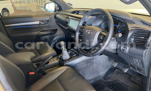 Buy Used Toyota Hilux White Car in Lusaka in Zambia Buy Used Toyota Hilux White Car in Lusaka in Zambia
