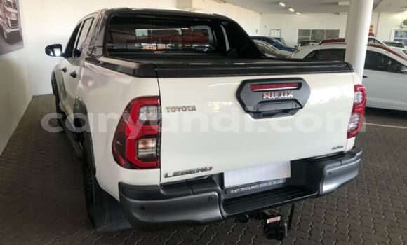 Acheter Occasion Voiture Toyota Hilux Blanc à Lusaka, Zambie Acheter Occasion Voiture Toyota Hilux Blanc à Lusaka, Zambie