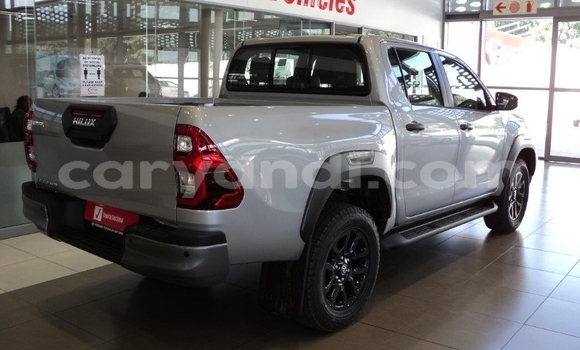 Buy Used Toyota Hilux Silver Car in Lusaka in Zambia Buy Used Toyota Hilux Silver Car in Lusaka in Zambia