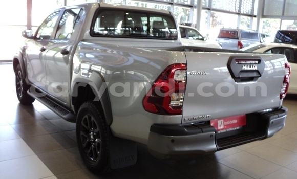 Buy Used Toyota Hilux Silver Car in Lusaka in Zambia Buy Used Toyota Hilux Silver Car in Lusaka in Zambia