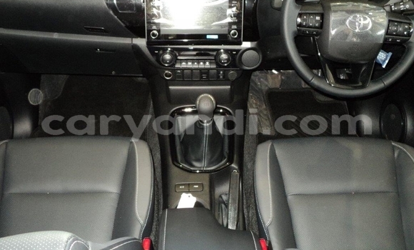 Buy Used Toyota Hilux Silver Car in Lusaka in Zambia Buy Used Toyota Hilux Silver Car in Lusaka in Zambia