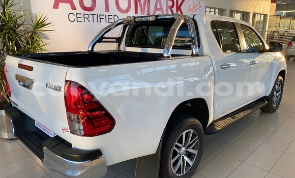 Buy Used Toyota Hilux Silver Car in Lusaka in Zambia Buy Used Toyota Hilux Silver Car in Lusaka in Zambia