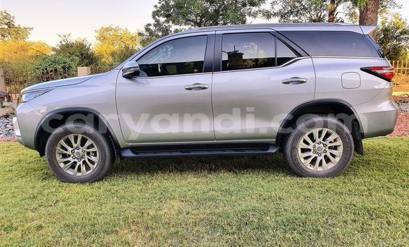 Tenga Tsaru Toyota Fortuner Sirivha Mota in Chilanga in Lusaka Tenga Tsaru Toyota Fortuner Sirivha Mota in Chilanga in Lusaka