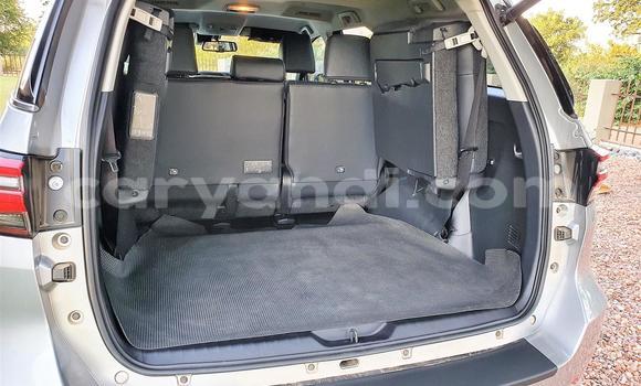 Tenga Tsaru Toyota Fortuner Sirivha Mota in Chilanga in Lusaka Tenga Tsaru Toyota Fortuner Sirivha Mota in Chilanga in Lusaka