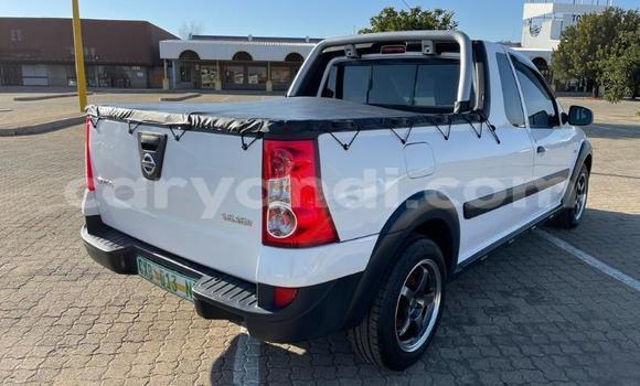 Nunua Ilio tumika Nissan NP 300 Nyeupe Gari ndani ya Itezhi–Tezhi nchini Kusini Nunua Ilio tumika Nissan NP 300 Nyeupe Gari ndani ya Itezhi–Tezhi nchini Kusini