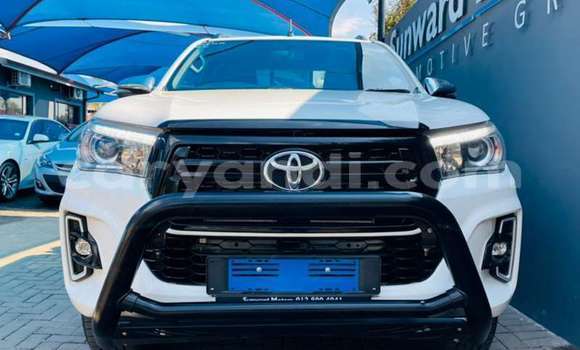 Tenga Tsaru Toyota Hilux Chena Mota in Chilanga in Lusaka Tenga Tsaru Toyota Hilux Chena Mota in Chilanga in Lusaka