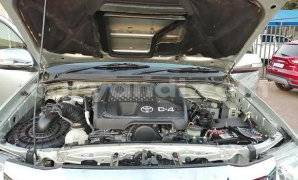 Tenga Tsaru Toyota Hilux Sirivha Mota in Chilanga in Lusaka Tenga Tsaru Toyota Hilux Sirivha Mota in Chilanga in Lusaka