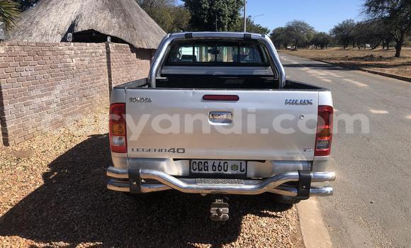 Tenga Tsaru Toyota Hilux Sirivha Mota in Chilanga in Lusaka Tenga Tsaru Toyota Hilux Sirivha Mota in Chilanga in Lusaka