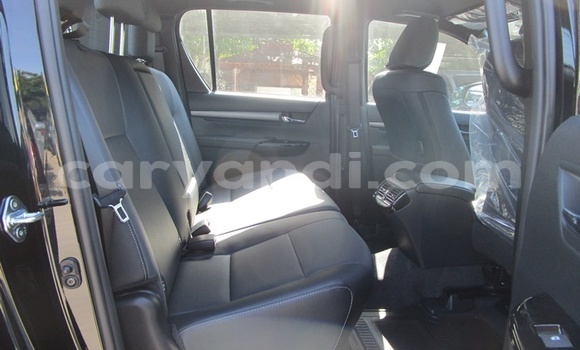 Nunua Mpya Toyota Hilux Nyeusi Gari ndani ya Chilanga nchini Lusaka Nunua Mpya Toyota Hilux Nyeusi Gari ndani ya Chilanga nchini Lusaka