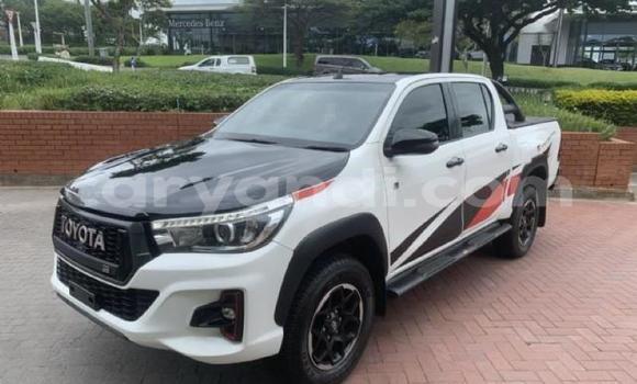 Acheter Occasion Voiture Toyota Hiluxe Revo Blanc à Chilanga, Lusaka Acheter Occasion Voiture Toyota Hiluxe Revo Blanc à Chilanga, Lusaka
