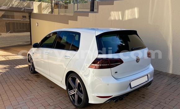 Buy Used Volkswagen Golf R White Car in Chilanga in Lusaka