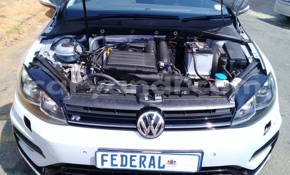 Buy Used Volkswagen Golf R White Car in Chilanga in Lusaka Buy Used Volkswagen Golf R White Car in Chilanga in Lusaka