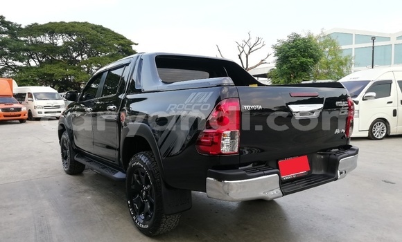 Buy Used Toyota Hiluxe Revo Black Car in Chilanga in Lusaka Buy Used Toyota Hiluxe Revo Black Car in Chilanga in Lusaka