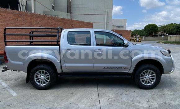 Acheter Occasion Voiture Toyota Hilux Gris à Livingstone, Zambie Acheter Occasion Voiture Toyota Hilux Gris à Livingstone, Zambie