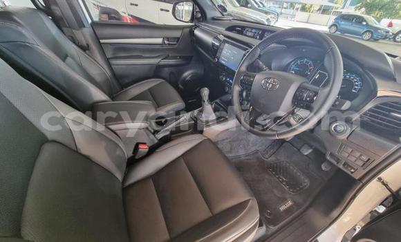 Nunua Ilio tumika Toyota Hilux Nyeupe Gari ndani ya Livingstone nchini Zambia Nunua Ilio tumika Toyota Hilux Nyeupe Gari ndani ya Livingstone nchini Zambia