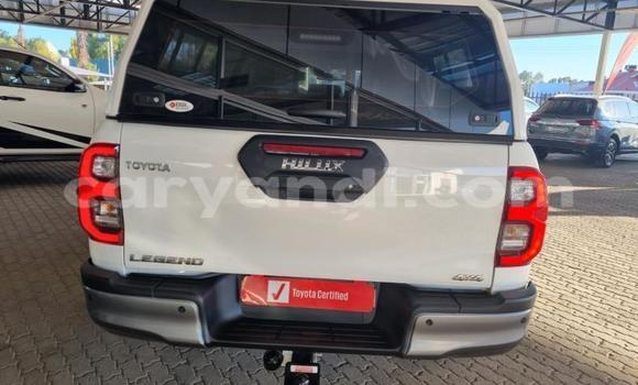 Nunua Ilio tumika Toyota Hilux Nyeupe Gari ndani ya Livingstone nchini Zambia Nunua Ilio tumika Toyota Hilux Nyeupe Gari ndani ya Livingstone nchini Zambia