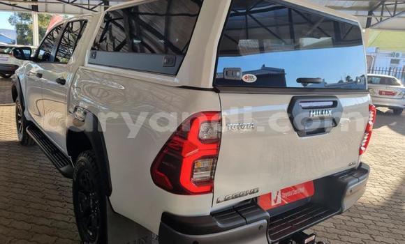 Nunua Ilio tumika Toyota Hilux Nyeupe Gari ndani ya Livingstone nchini Zambia Nunua Ilio tumika Toyota Hilux Nyeupe Gari ndani ya Livingstone nchini Zambia