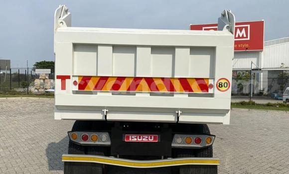 Buy Used DAF CF White Truck in Chilanga in Lusaka Buy Used DAF CF White Truck in Chilanga in Lusaka