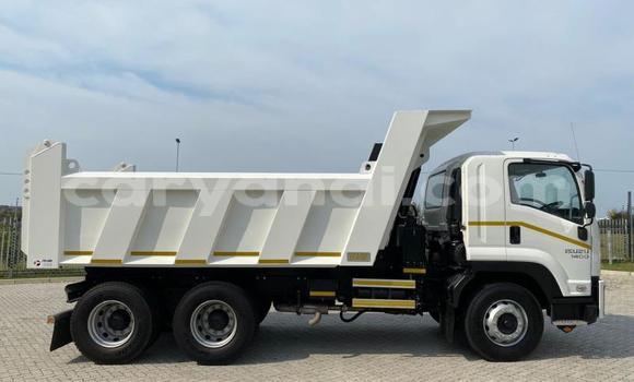 Buy Used DAF CF White Truck in Chilanga in Lusaka Buy Used DAF CF White Truck in Chilanga in Lusaka
