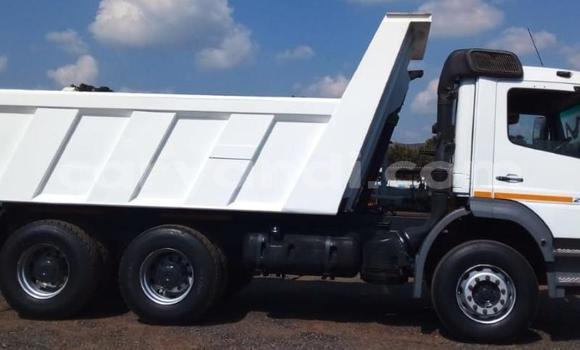 Tenga Tsaru Man TGX Chena Rori in Chilanga in Lusaka Tenga Tsaru Man TGX Chena Rori in Chilanga in Lusaka